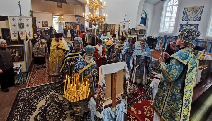 Храм в честь Покрова Пресвятой Богородицы в селе Карабеловка. Фото: facebook.com/Епископ Сергий