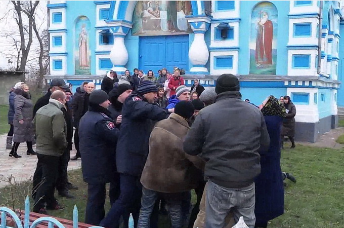 Київський Патріархат збільшив агресію у селі Птича (ВІДЕО)