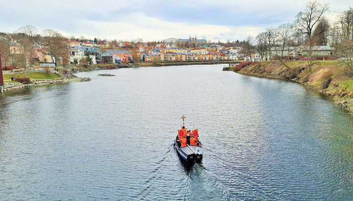 Крестный ход по водам в Тронхейме. Фото: ortodoksnorge.no