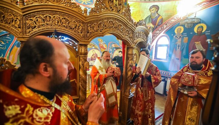 Богослужіння перед засіданням Священного Синоду УПЦ. Фото: news.church.ua