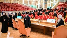 В РПЦ намерены отказаться от практики освящения оружия