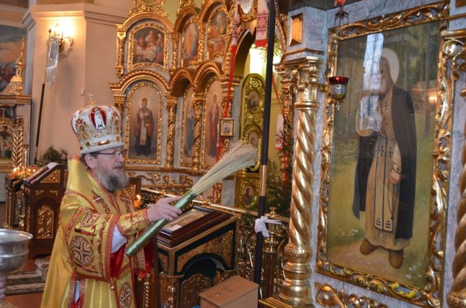 На Полесье возродили и освятили ещё один осквернённый храм УПЦ