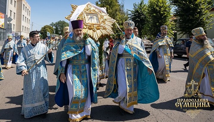 Крестный ход с чудотворной Ахтырской иконой Божией Матери. Фото: portal-pravoslavie.sumy.ua