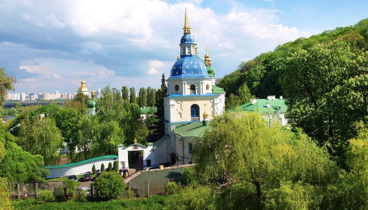 Видубицький монастир, що знаходиться в даний момент у веденні ПЦУ. Фото: wikipedia.org