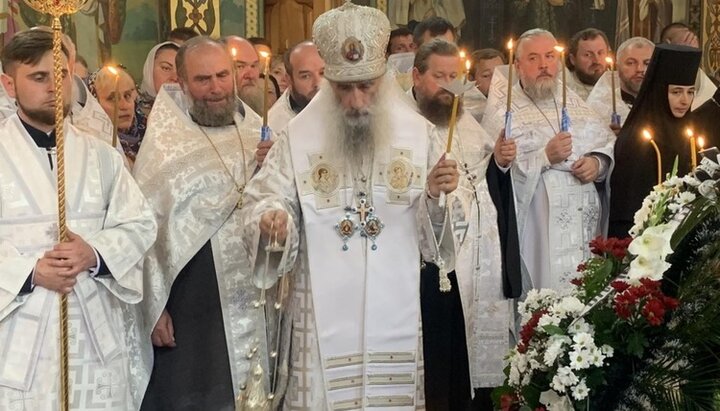 Відспівування митрополита Рівненського і Острозького Варфоломія. Фото: news.church.ua