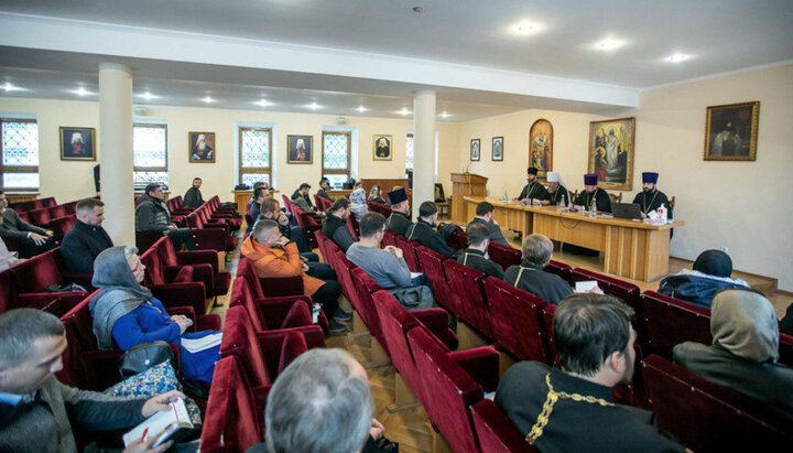 A meeting of representatives of legal departments of UOC eparchies. Photo: law.church.ua