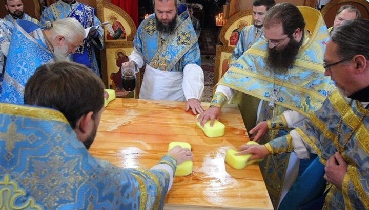 Чин великого освящения монастырского храма в Одессе. Фото: facebook.com/Свято-Иверский-Мужской-монастырь