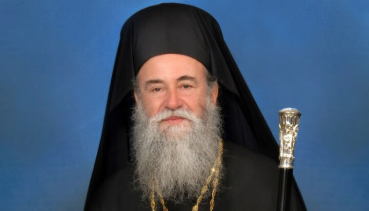 Hellenic hierarch bans 14 unvaccinated priests from ministry