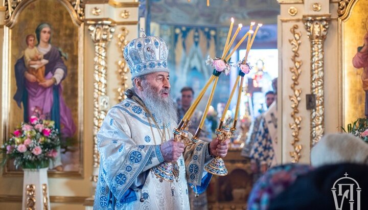 Блаженнейший Митрополит Онуфрий в Крестовоздвиженском храме. Фото: news.church.ua