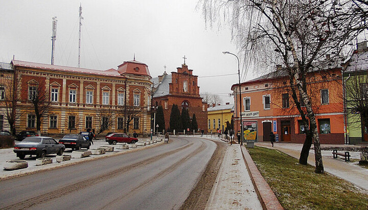 В Городке Львовской области УПЦ обвинили в антиукраинской деятельности. Фото: drymba.com