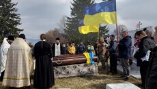 В трех епархиях УПЦ отпели украинских воинов