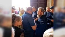 На Трійцю будемо тут служити: ПЦУ знову погрожує громаді собору у Шепетівці