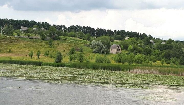 Место на реке Думке, где будет находиться лагерь. Фото: Facebook-страница Винницкой епархии