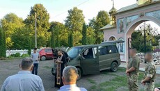 В Черновицкой епархии на пожертвования верующих купили автомобиль для ВСУ