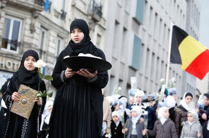 Бельгійські мусульмани заявили, що тероризм ніякого відношення до ісламу не має