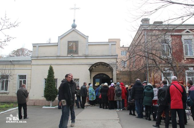 В Одесі майже 220 переселенців з Донбасу та потребуючих одеситів отримали допомогу від УПЦ