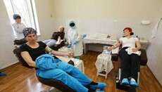 У Запоріжжі відомі спортсмени здали кров для онкохворих дітей