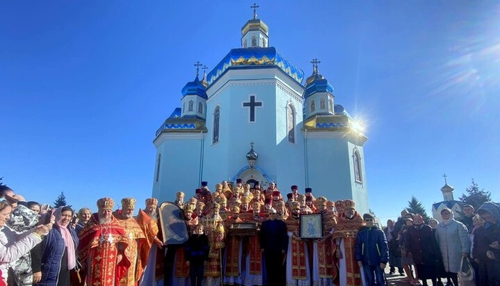 Хресний хід з мощами святих воїнів провели в трьох єпархіях УПЦ