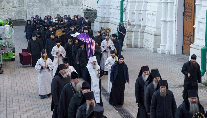 Отпевание епископа Иннокентия (Шестопаля). Фото: пресс-служба Святогорской лавры