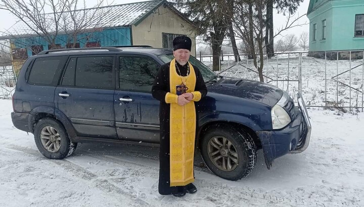 Приобретенный Хмельницкой епархией автомобиль. Фото: facebook.com/khmeparhiya