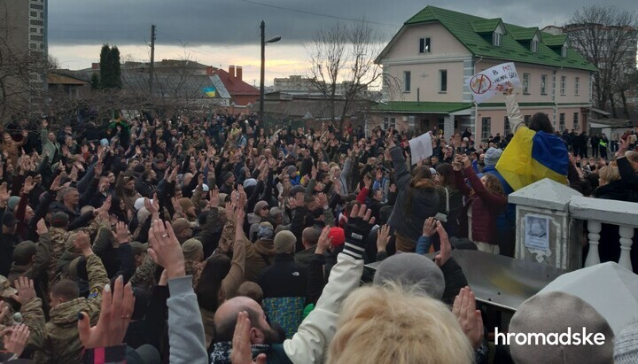 Захват собора в Хмельницком. Фото: hromadske