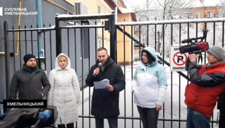 The territorial community in Khmelnytsky transfers the temple of the UOC to the OCU. Photo: screenshot of the YouTube channel video Suspіlne Khmelnytsky