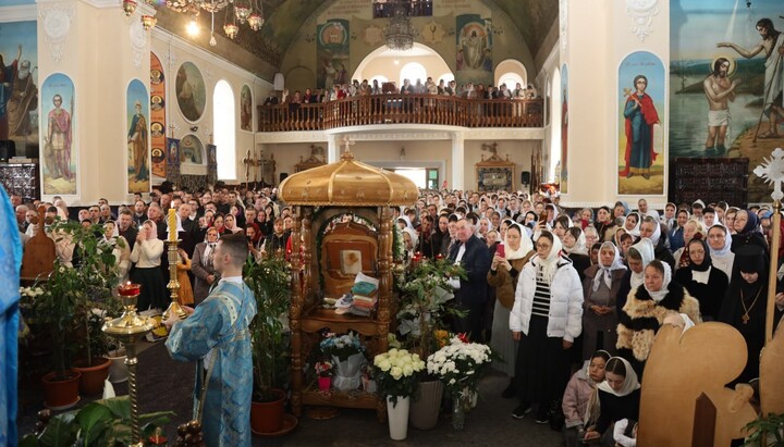 У Чернівецькій єпархії вшанували Красноїльську ікону Богоматері