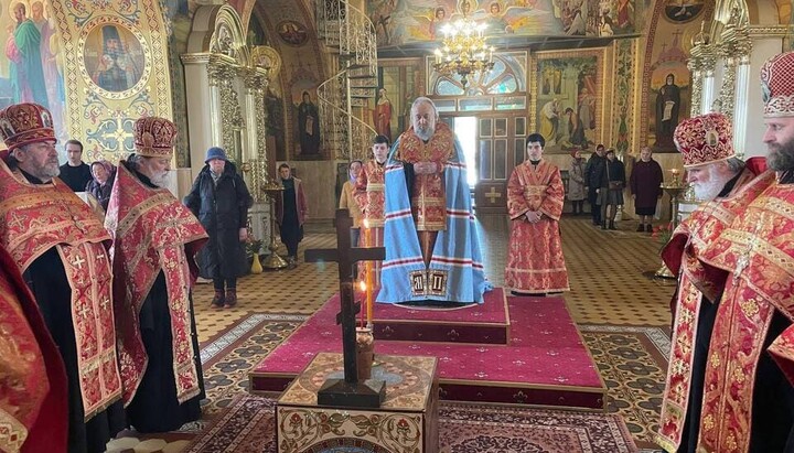 უმანში დაღუპულთა მოსახსენიებელი პანაშვიდი. ფოტო: eparhia-uman.org.ua