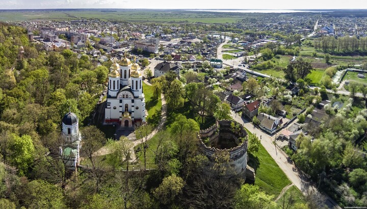 Острог. Фото: ukrainetrek.com