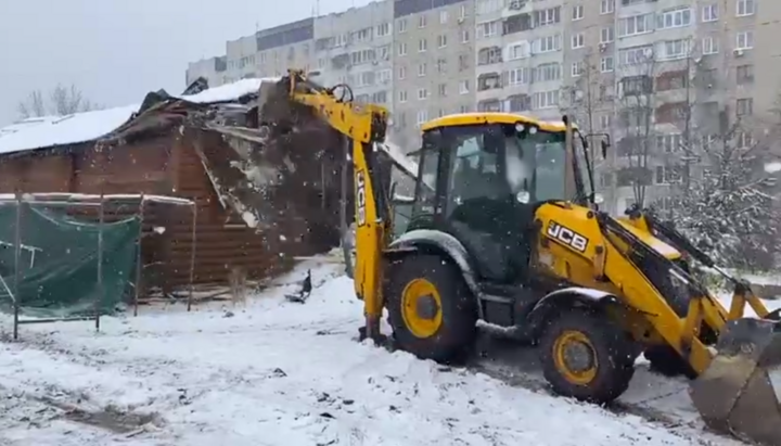 Знесення останнього храму УПЦ у Львові. Фото: телеграм-канал Козицького