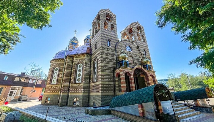 Сретенский храм УПЦ в Черкассах. Фото: cherkasy.church.ua