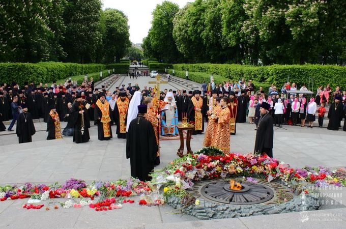 UOC honors the memory of fallen soldiers and veterans of Great Patriotic War