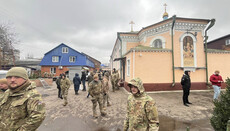 Рейдери знову намагаються захопити монастир Різдва Богородиці в Черкасах