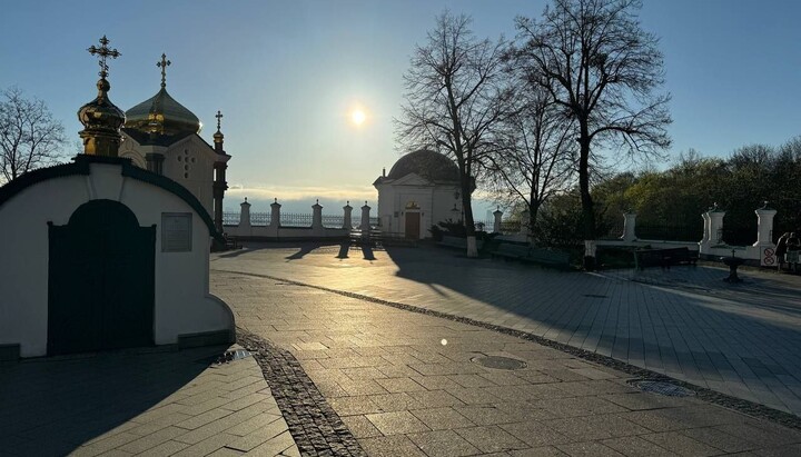 The territory of the Lower Lavra, where the entrance for believers is closed. Photo: t.me/save_Lavra