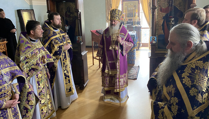 Митрополит Павел отметил день рождения в домовом храме в с. Вороньков, где он находится под домашним арестом. 19 апреля 2024 г. Фото: lavra.ua