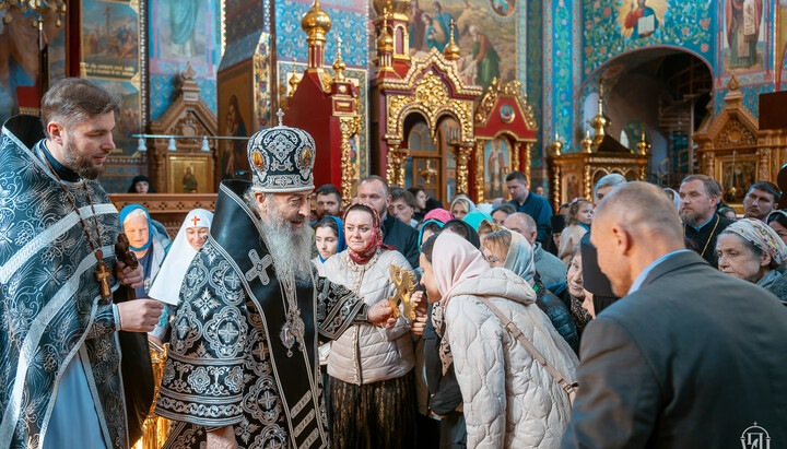 Богослужение возглавил Предстоятель УПЦ в Пантелеимоновском женском монастыре в Феофании. Фото: УПЦ