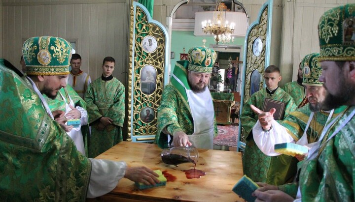 Храм прп. Амвросия Оптинского в Доброполье. Фото: Покровское викариатство