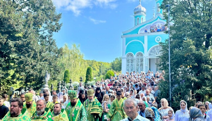 Крестный ход с мощами прп. Моисея в Мукачевском монастыре 8 августа 2024г. Фото: Мукачевская епархия