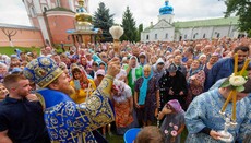 На престольный праздник Густынской обители собрались более тысячи верующих