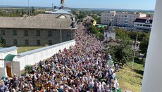 În jur de 30.000 de pelerini în Calea Crucii au ajuns la Lavra Poceaev