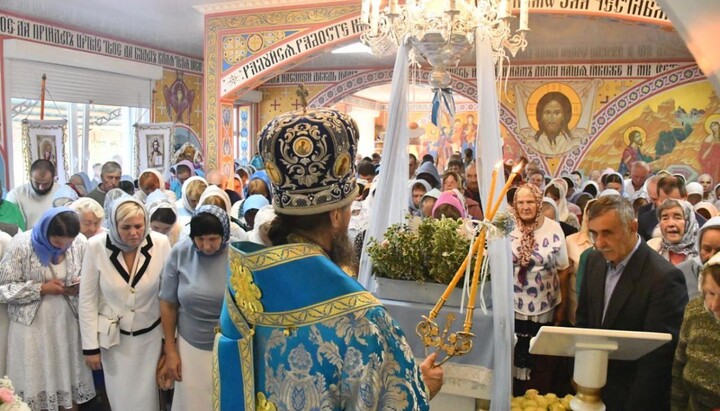 Освячення храму УПЦ на честь святого праведного Лазаря у Баранівці. Фото: Житомирська єпархія