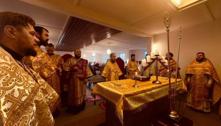 Liturgy at the UOC parish in Berlin. Photo: Poltava Eparchy