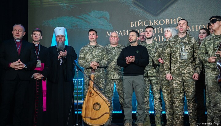 A military prayer lunch at the Lavra. Photo: President’s press service