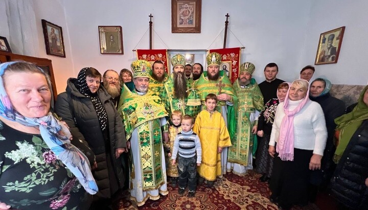 Николаевский приход УПЦ три года молится приспособленном помещении в Севериновке. Фото: Винницкая епархия