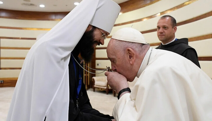 Chairperson of the DECR ROC, Metropolitan Anthony, and Pope Francis. Photo: VATICAN MEDIA