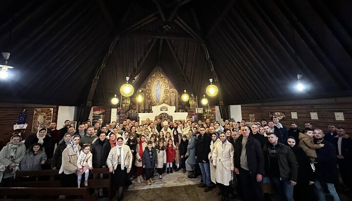 Почаевская община УПЦ в Париже. Фото: фб-страница прихода