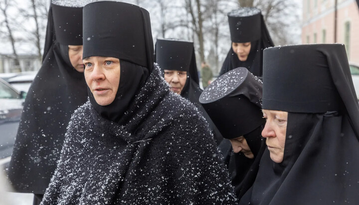 Черниці Пюхтицького монастиря. Фото: Tairo Lutter