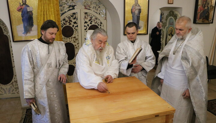 Освящение храма УПЦ в пгт Губиниха Новомосковского района. Фото: Днепропетровская епархия