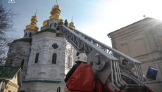 Мінкульт: Хрест на храмі лаври впав через російські обстріли