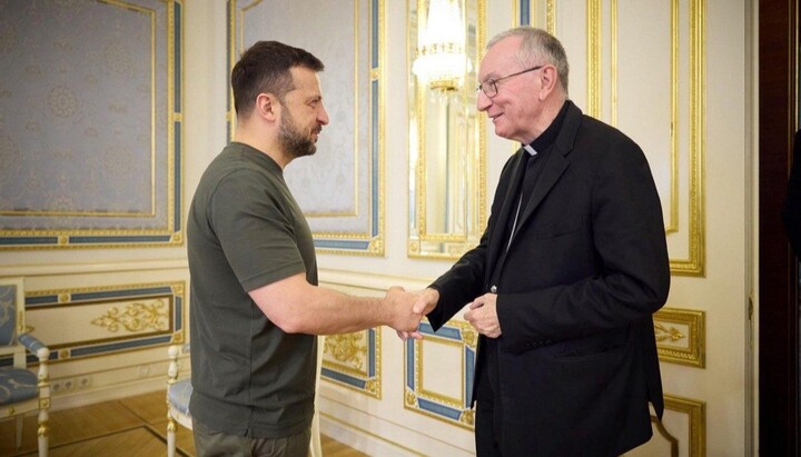 Zelensky and Parolin. Photo: Vatican News